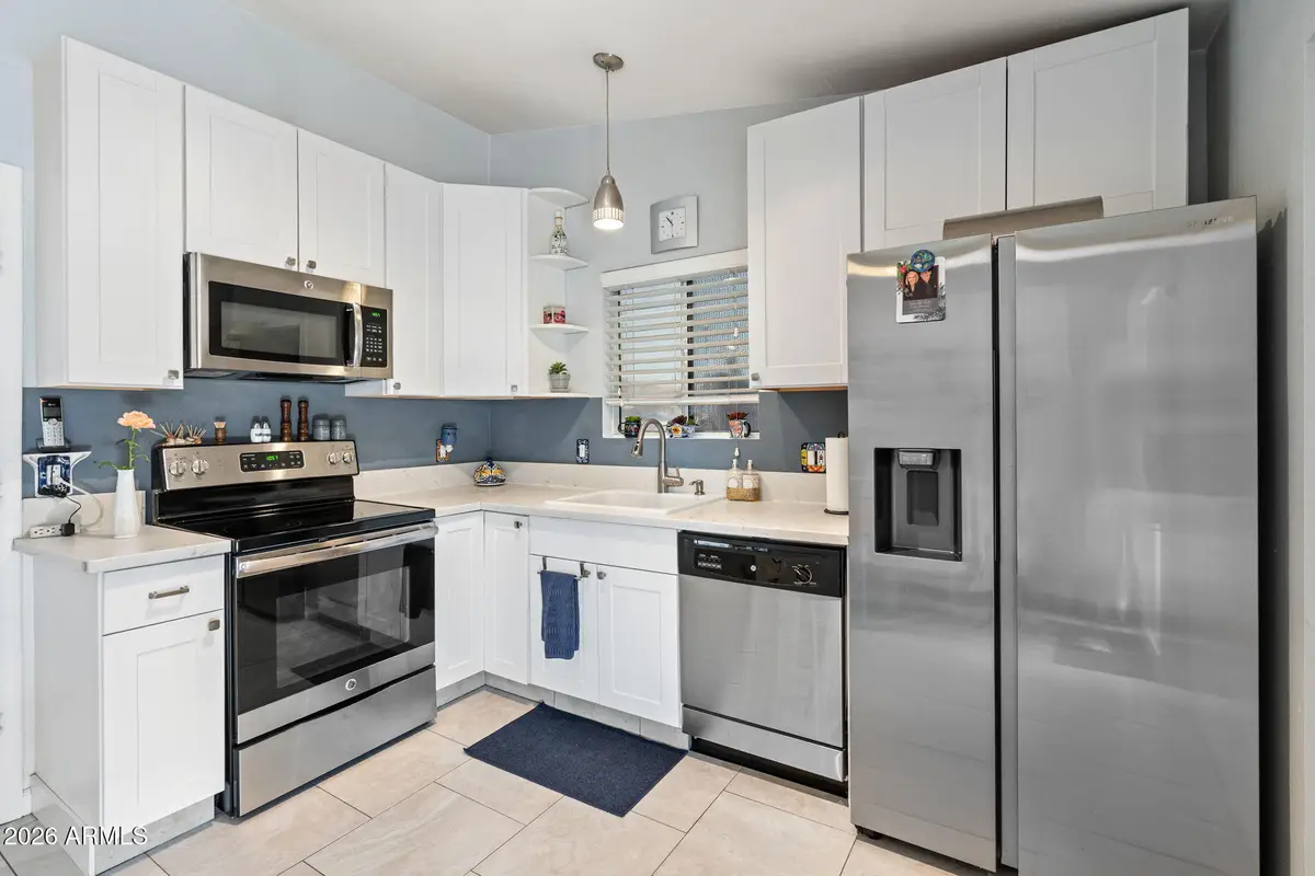 421 E Behrend Drive E, Phoenix, AZ 85024 - #1