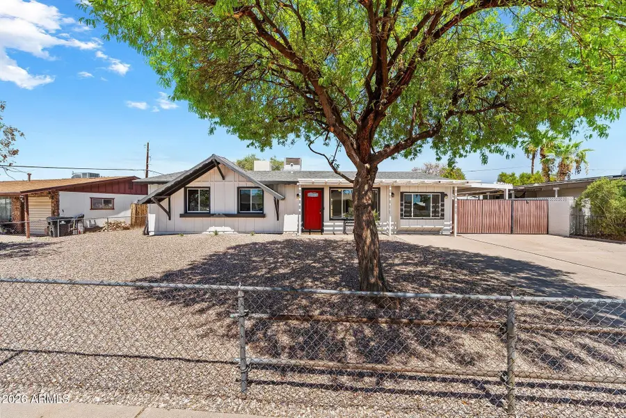 2240 W Paradise Drive, Phoenix, AZ 85029 - #2