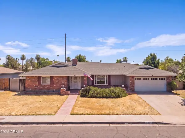 3109 N 47th Place, Phoenix, AZ 85018