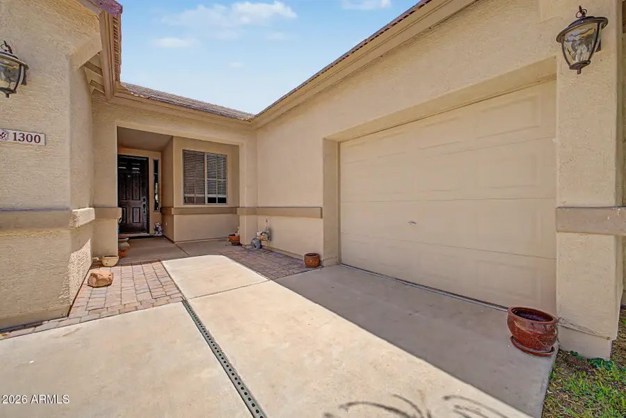 1300 E Bosi Court, San Tan Valley, AZ 85140 - #3