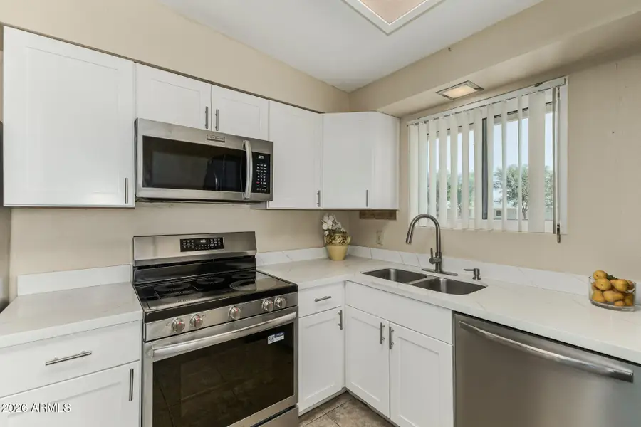 10752 W Peoria Avenue, Sun City, AZ 85351 - #3