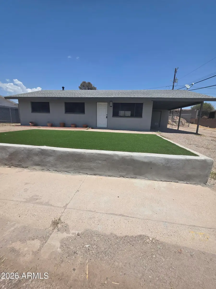 326 W Greenwich Road, Kearny, AZ 85137 - #3