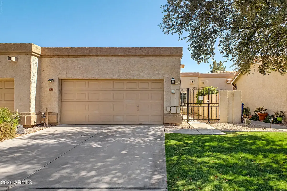 371 W Lodge Drive, Tempe, AZ 85283 - #1