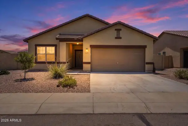 2809 E Renegade Trail, San Tan Valley, AZ 85143
