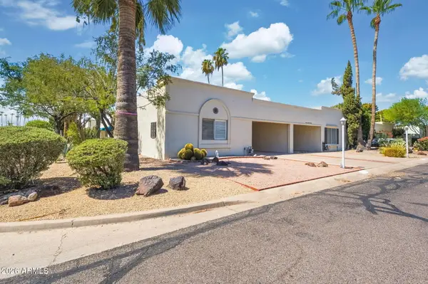 7823 E Bonnie Rose Avenue, Scottsdale, AZ 85250