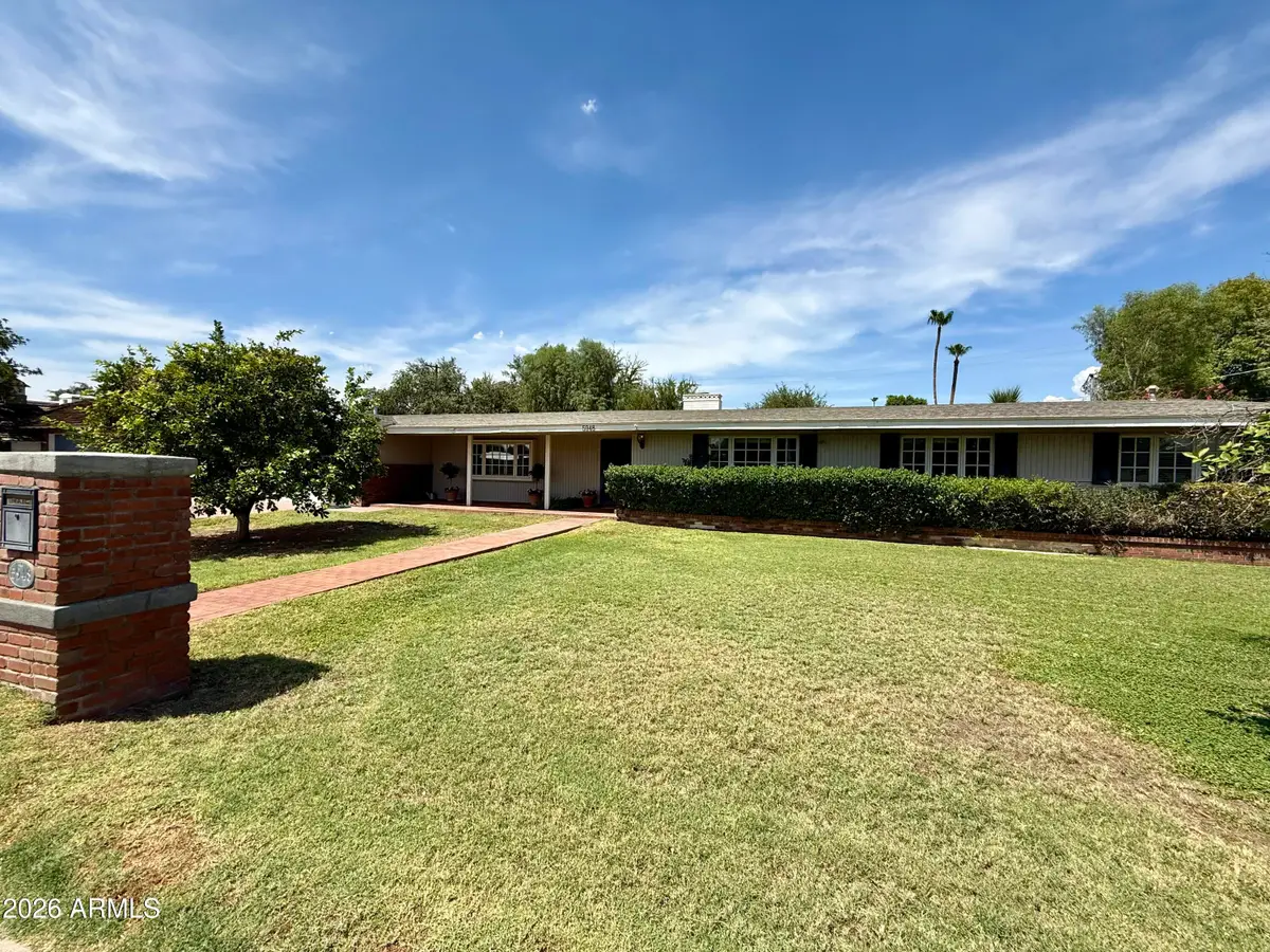 5948 E Calle Del Paisano --, Phoenix, AZ 85018 - #1