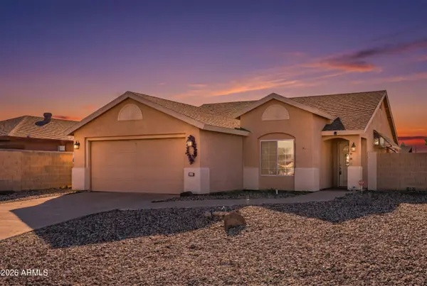 8735 W Pineveta Drive W, Arizona City, AZ 85123