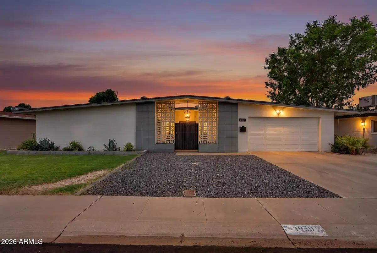 1930 W Joan De Arc Avenue, Phoenix, AZ 85029 - #1