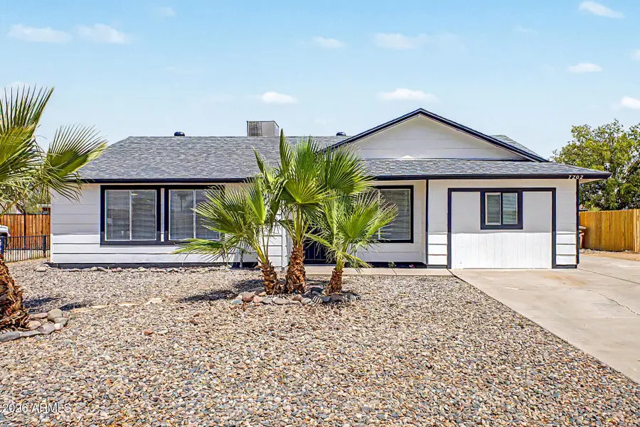 7202 W Shangri La Road, Peoria, AZ 85345 - #2