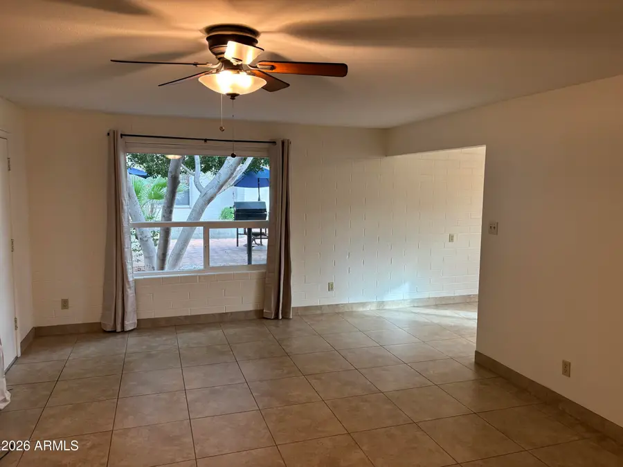 4111 E Camelback Road #17, Phoenix, AZ 85018 - #3