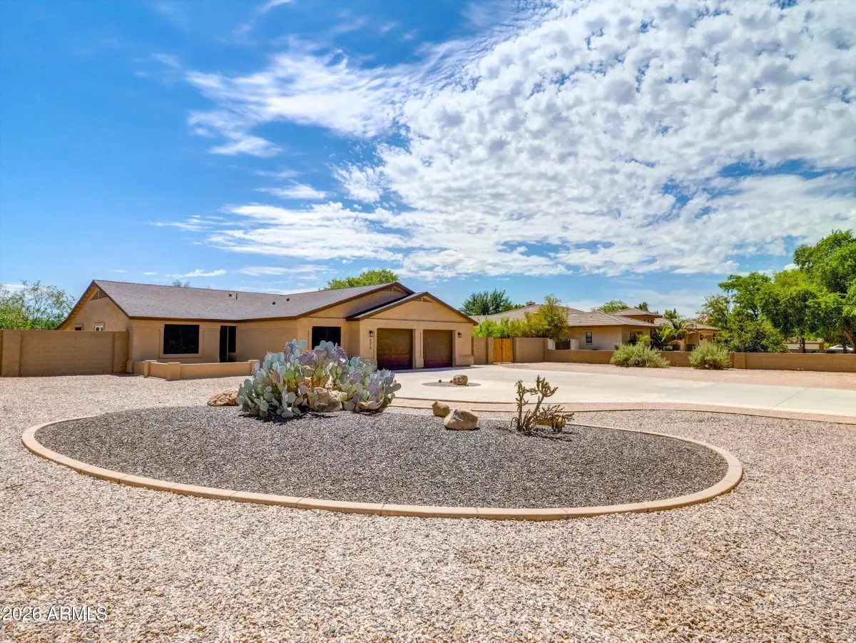 6019 W Greenbriar Drive, Glendale, AZ 85308 - #1