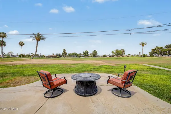 10262 W Snead Circle N, Sun City, AZ 85351