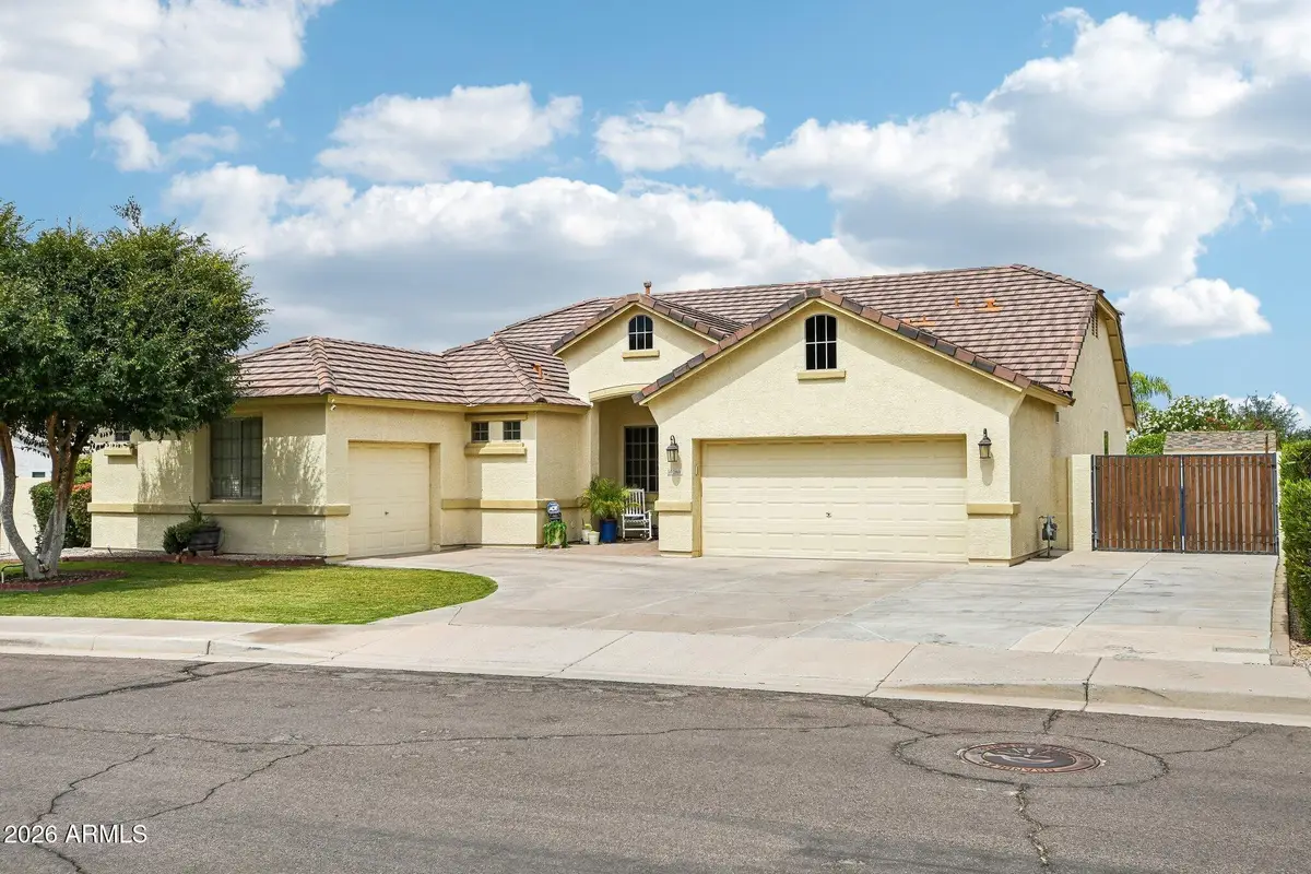 2801 E Lindrick Drive, Chandler, AZ 85249 - #1