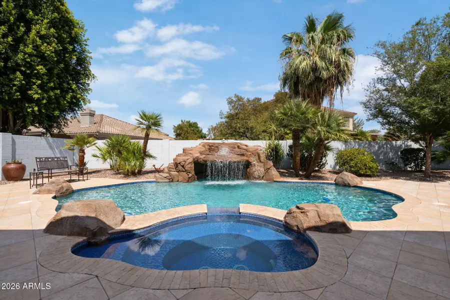 641 S Boulder Court, Gilbert, AZ 85296 - #2