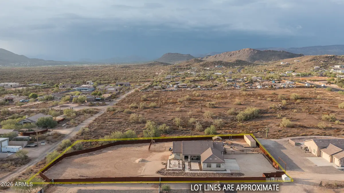 39722 N New River Road, Phoenix, AZ 85086 - #1