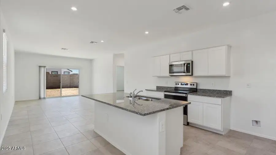 2673 W Sylvan Avenue, Apache Junction, AZ 85120 - #3