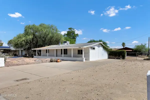 3235 E Sunnyside Lane, Phoenix, AZ 85032