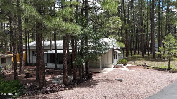 1301 N 45th Drive, Show Low, AZ 85901