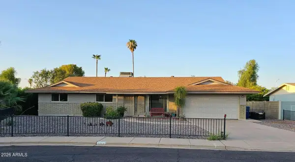 821 N Spur Circle, Mesa, AZ 85203