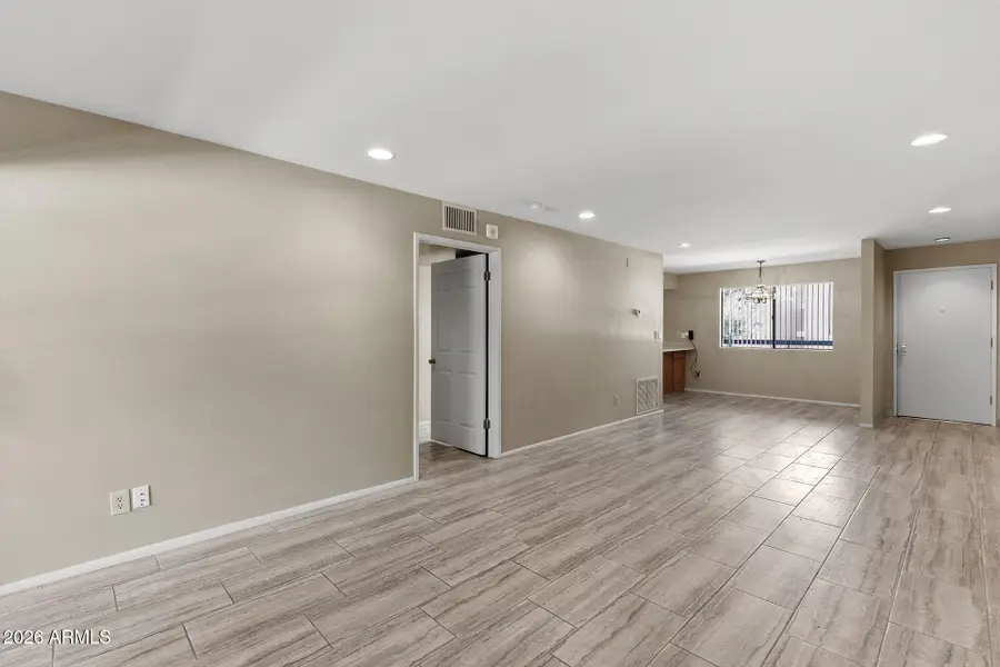 12212 N Paradise Village Parkway S #206, Phoenix, AZ 85032 - #3