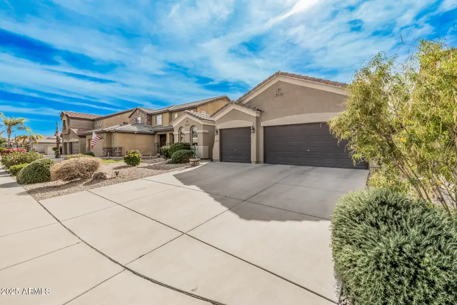 1767 W Agrarian Hills Drive, San Tan Valley, AZ 85144 - #2