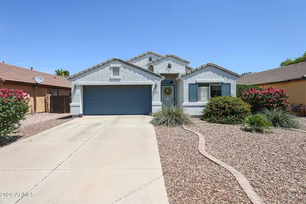 136 W Dexter Way, San Tan Valley, AZ 85143