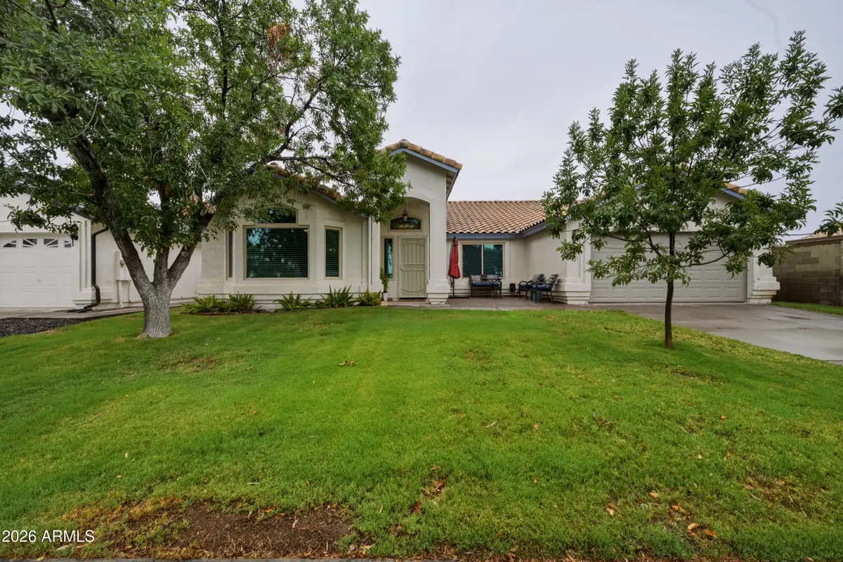1091 S Crossroads Drive, Gilbert, AZ 85296 - #1