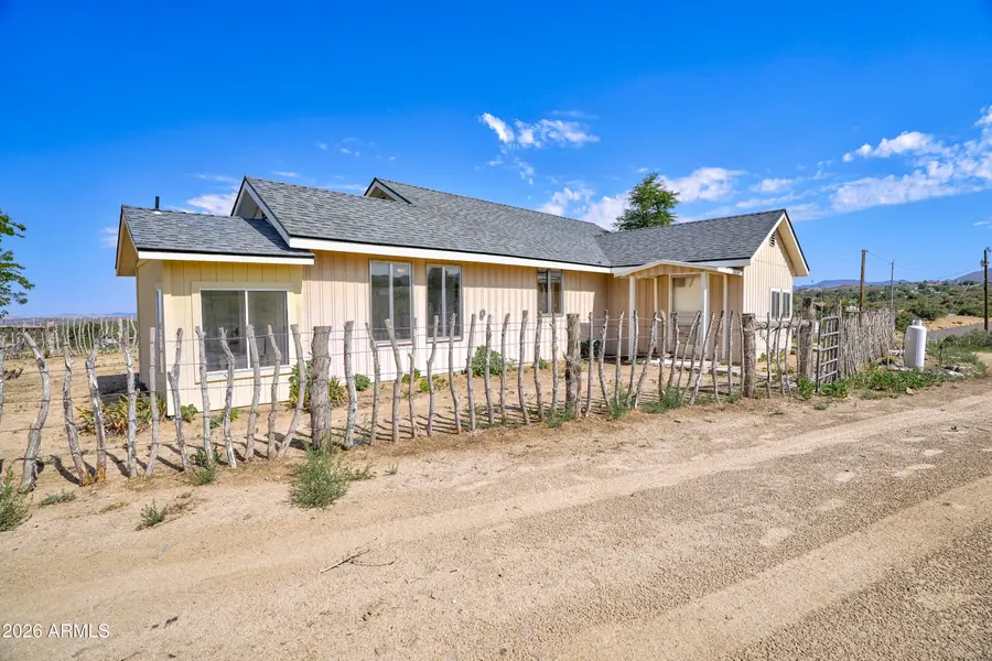 9330 S Donald Trail, Kirkland, AZ 86332 - #2