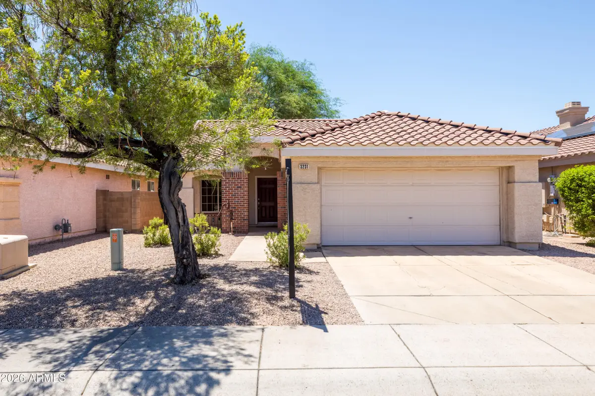 3231 E Menadota Drive, Phoenix, AZ 85050 - #1