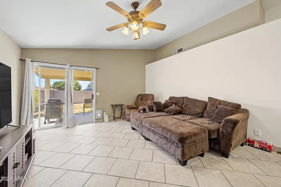 8833 E Dallas Street, Mesa, AZ 85207 - #3