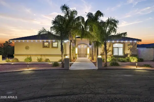 1106 E Circle Mountain Road, New River, AZ 85087
