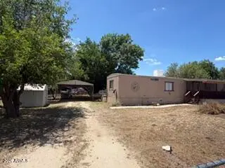 18386 S Pioneer Avenue, Peeples Valley, AZ 86332 - #2