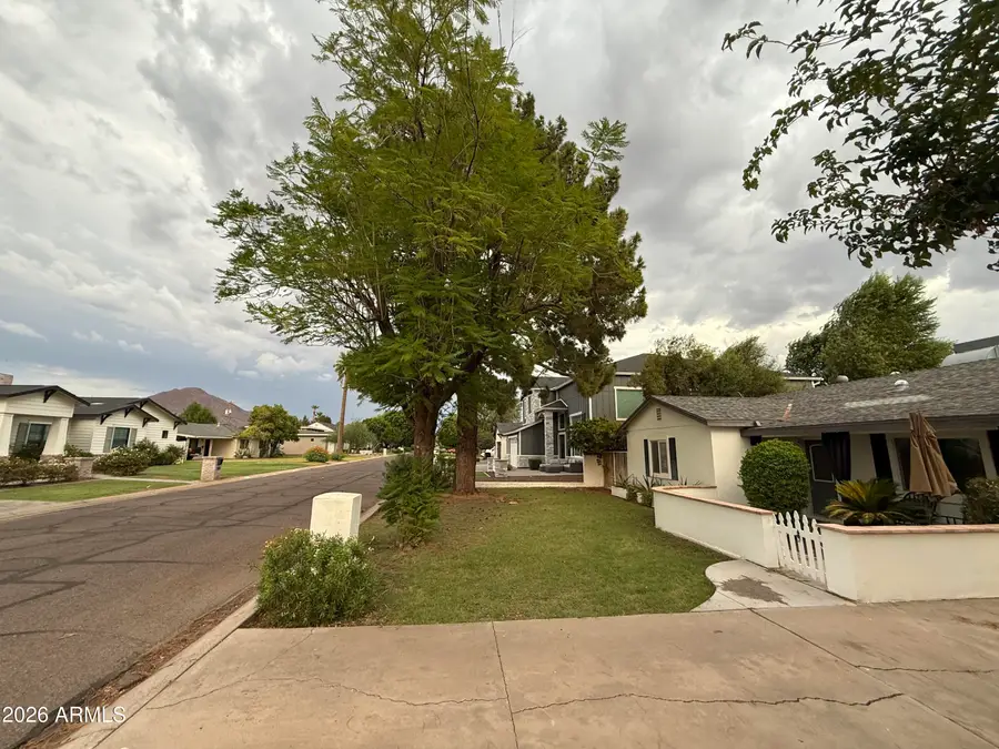 3907 E Devonshire Avenue, Phoenix, AZ 85018 - #3