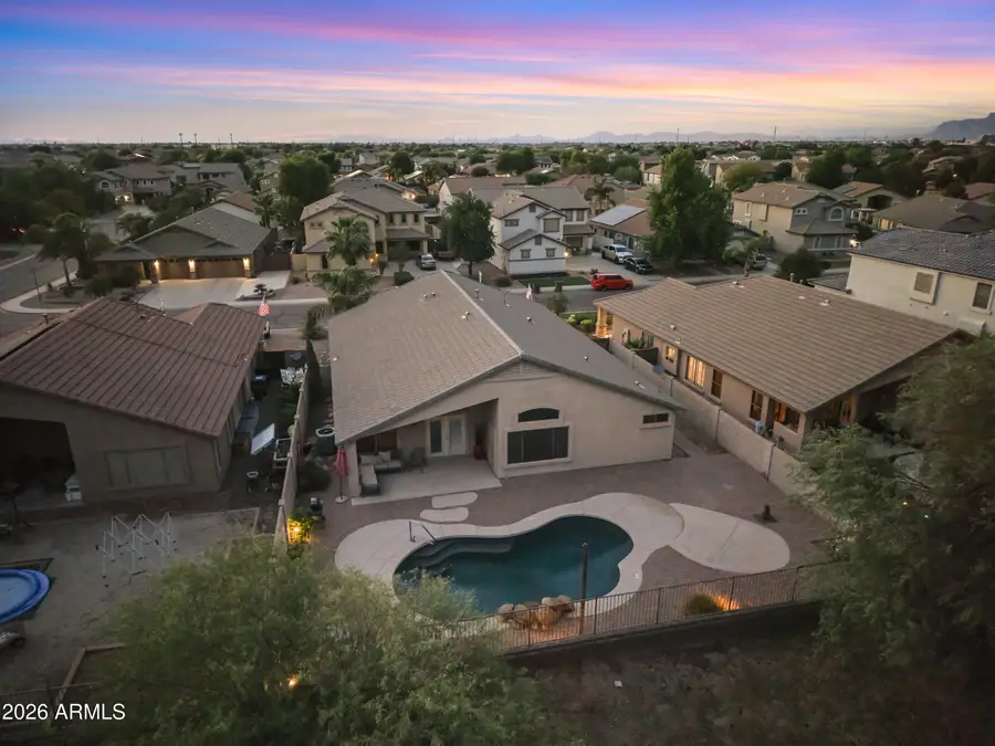 935 W Gascon Road, San Tan Valley, AZ 85143 - #3