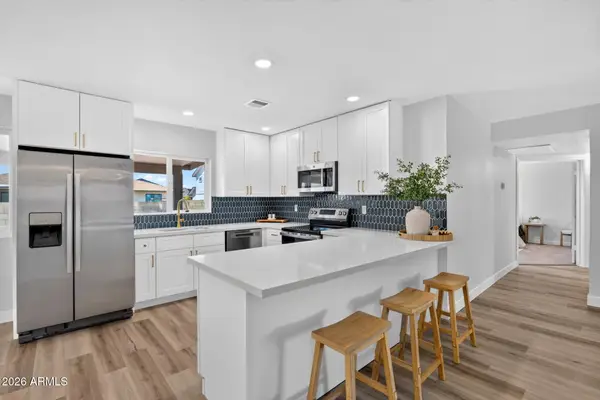 1252 W Kilarea Avenue, Mesa, AZ 85202