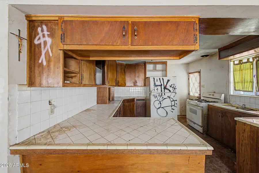 328 N Delaware Street, Chandler, AZ 85225 - #3