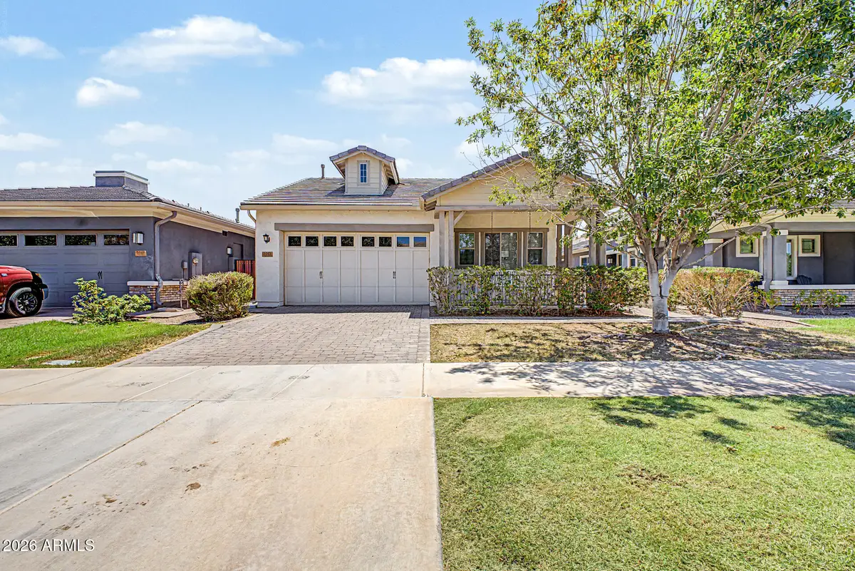 3161 E Bloomfield Parkway, Gilbert, AZ 85296 - #1