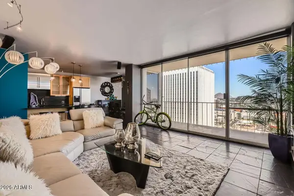 207 W Clarendon Avenue #G18, Phoenix, AZ 85013