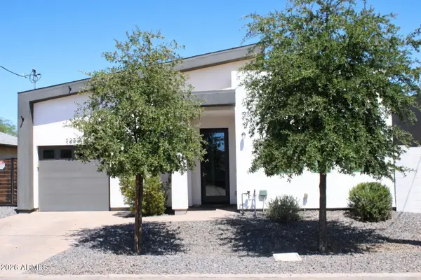 1233 S 15th Drive, Phoenix, AZ 85007