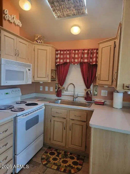 501 E Pueblo Del Sol -- #501 E., Florence, AZ 85132 - #3