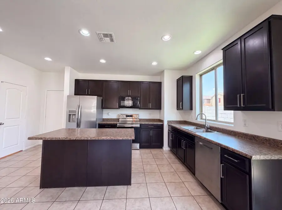 7730 W Giles Road, Phoenix, AZ 85035 - #2