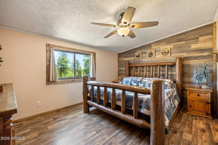 2191 Gingerbread Lane, Overgaard, AZ 85933 - #2