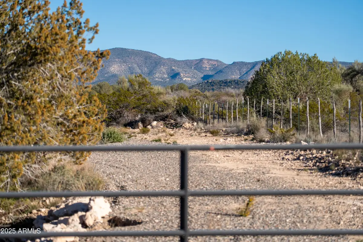 3580 N Kit Carson Trail, Rimrock, AZ 86335 - #1