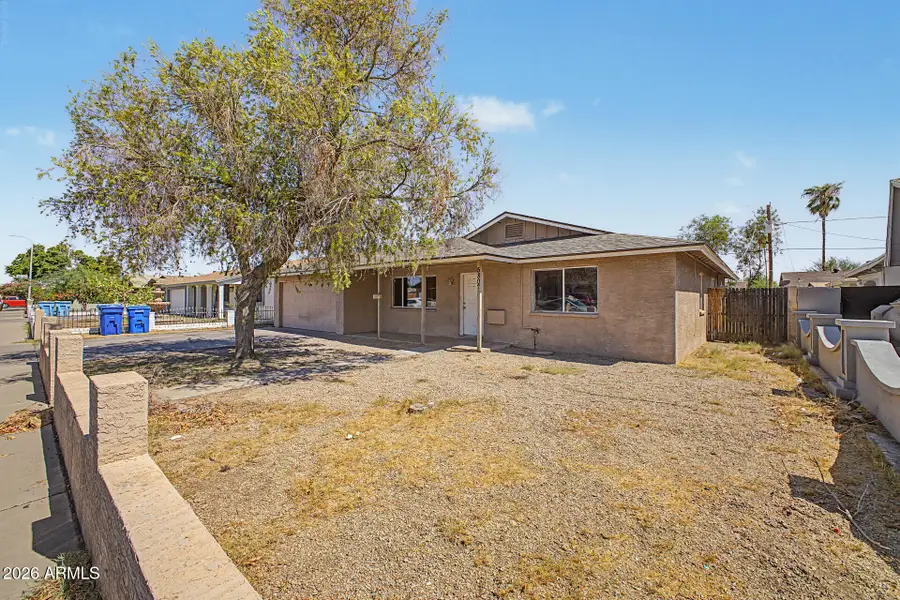 5807 W Cambridge Avenue, Phoenix, AZ 85035 - #2