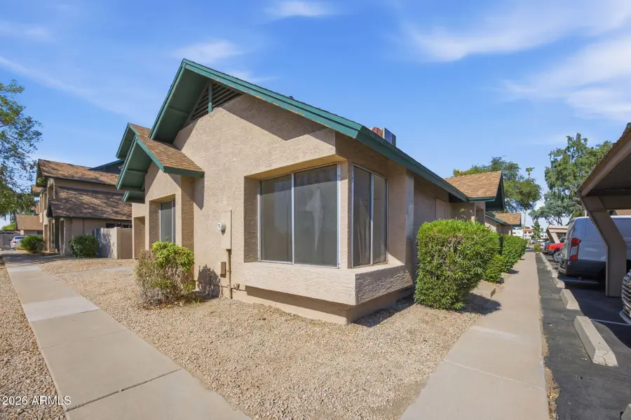 8011 N 49th Avenue, Glendale, AZ 85302 - #2