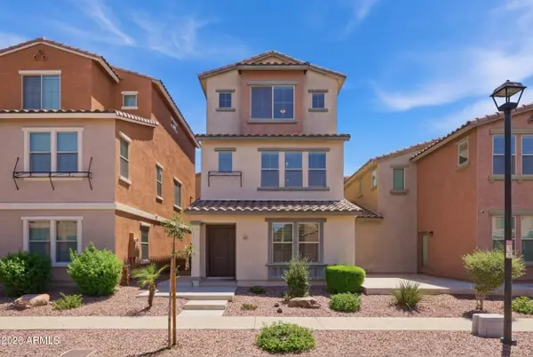 1947 N 77th Glen, Phoenix, AZ 85035