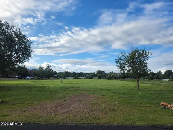 2341 Quarter Horse Trail #196, Overgaard, AZ 85933
