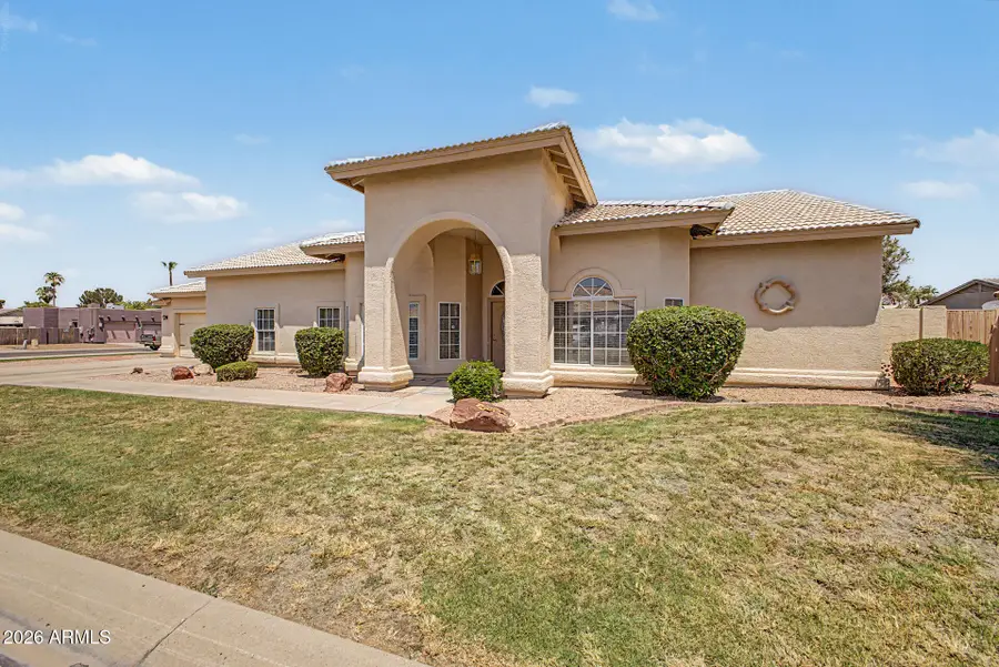 1210 E Clearview Drive, Casa Grande, AZ 85122 - #3