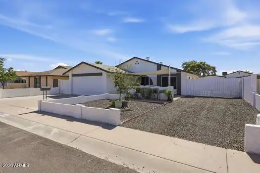8650 N 56th Avenue, Glendale, AZ 85302 - #2