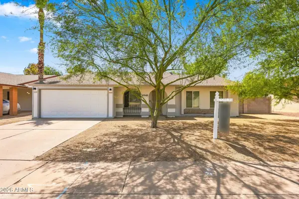 1041 W Kilarea Avenue, Mesa, AZ 85210